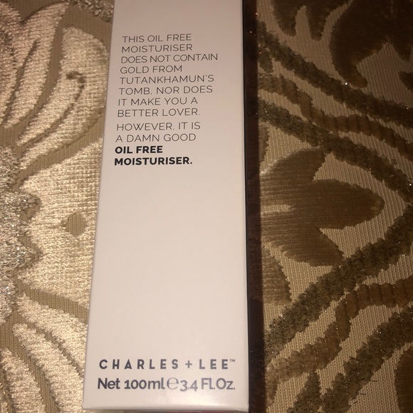 🧔🏻 NWT •Charles + Lee kit•✋& moisturizer lux🧔🏻 - Picture 3 of 10